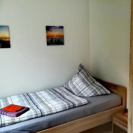 Karsten - Nahe Chemnitz Apartamento *